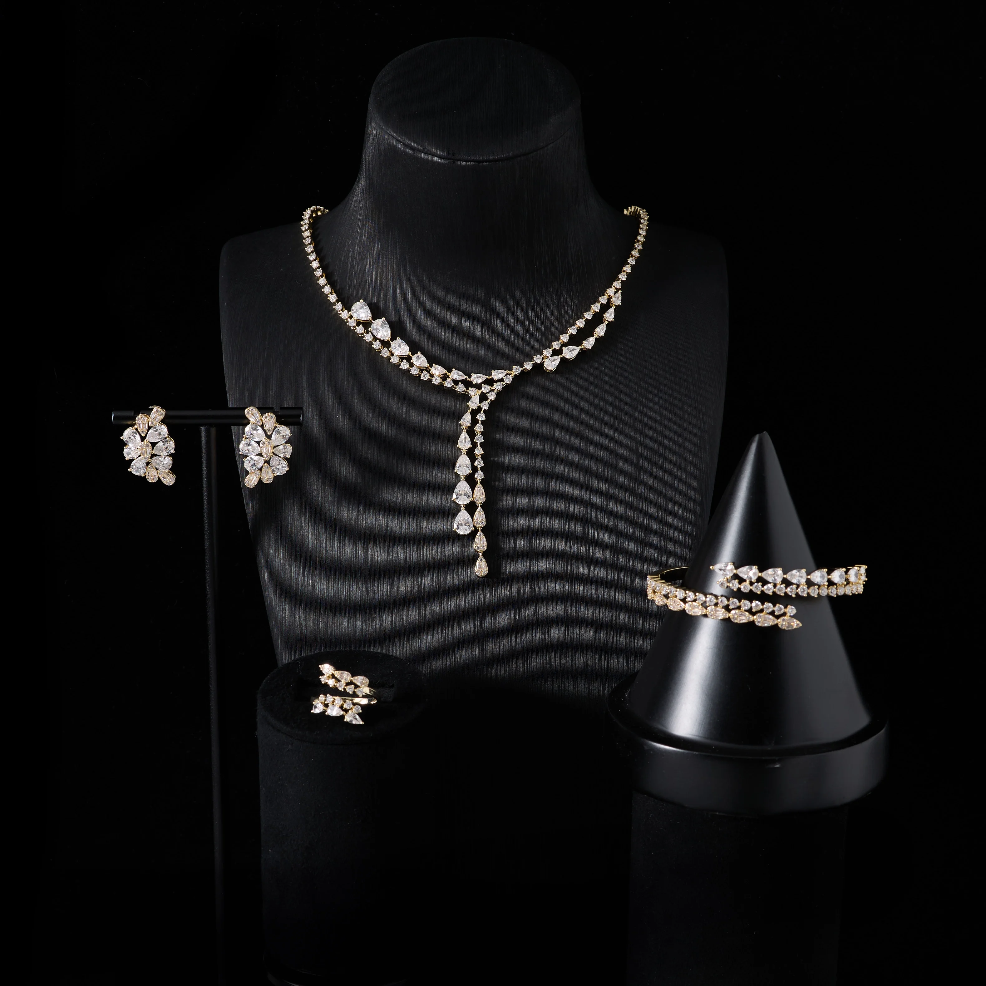 طقم أمِثيست إيليت البنفسجي