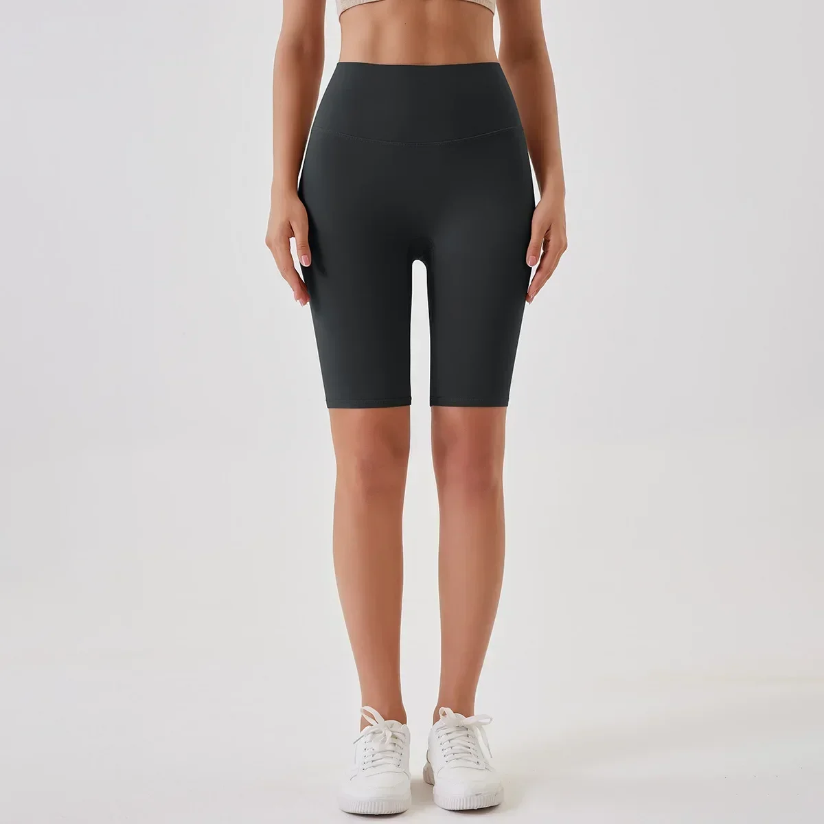 style yoga leggings without T-line, skin friendly and hip lifting, gym exercise, cycling sports shorts, elastic 5-point shorts