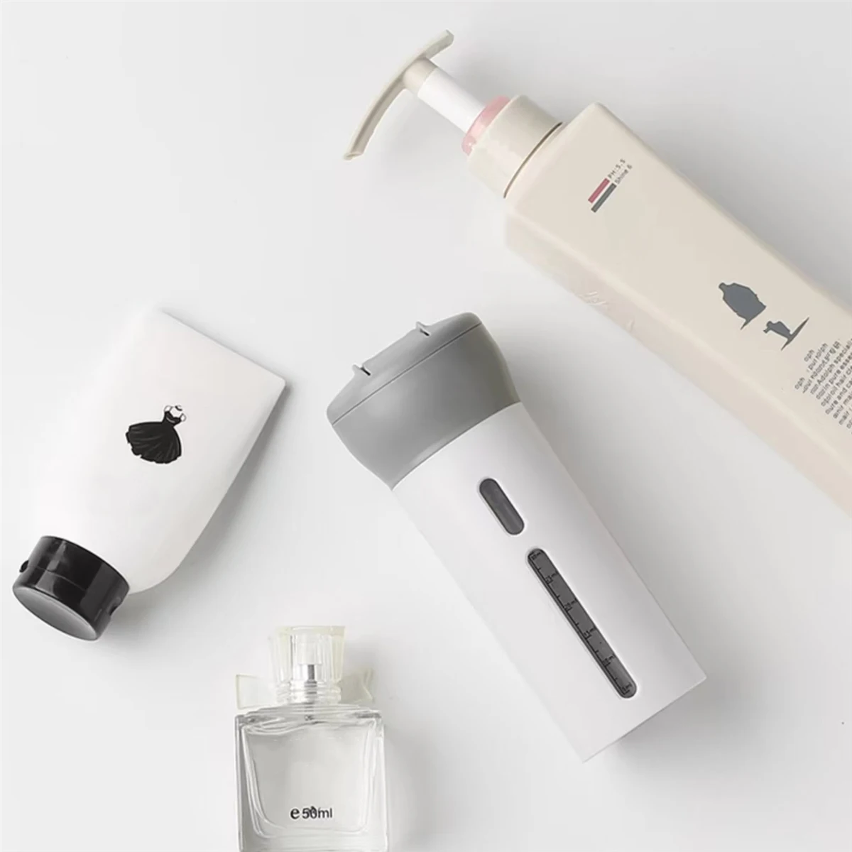 Refillable Plastic Bottles Travel Bottles Set 4 In 1 Portable For Cosmetics Lotion Perfume