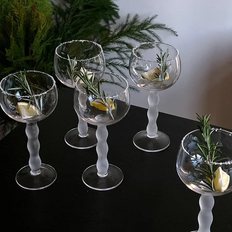 https://ae01.alicdn.com/kf/S0dd6712a51664ec28f45962c19c316a75/Wine-Glass-Cocktail-Glass-Frosted-Cup-Wavy-Handle-Champagne-Goblet-Wine-Glasses-Drinkware-Kitchen-Dining-Bar.jpg