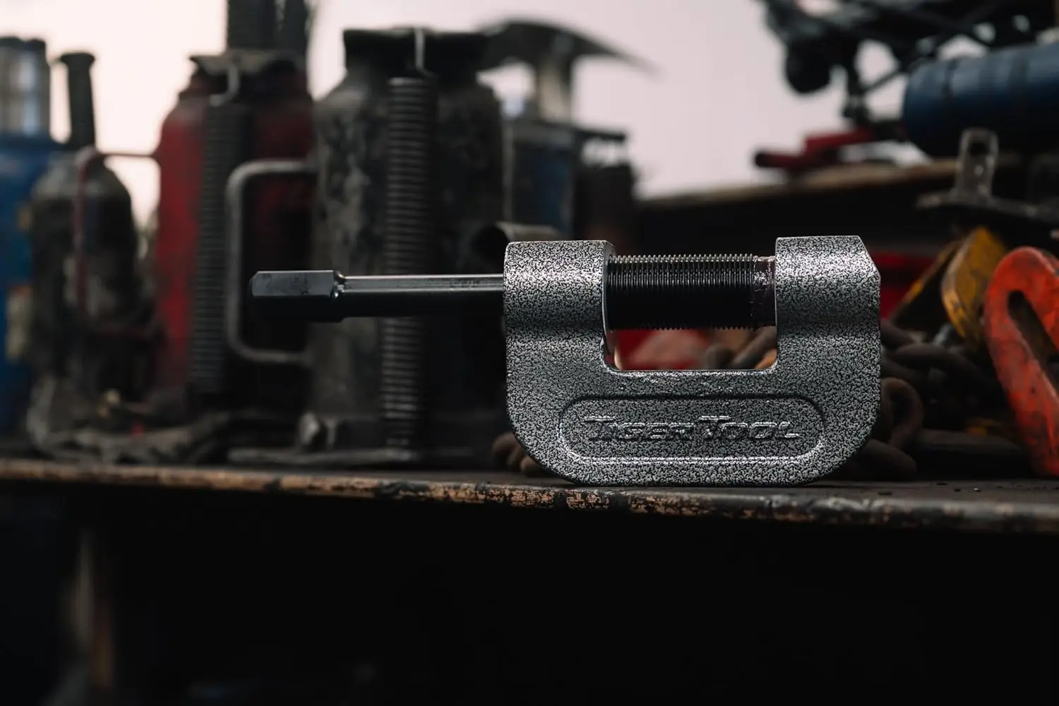 Heavy-Duty Brake Anchor Pin Press for Class 6-8 Commercial Semi Trucks, Model 16002