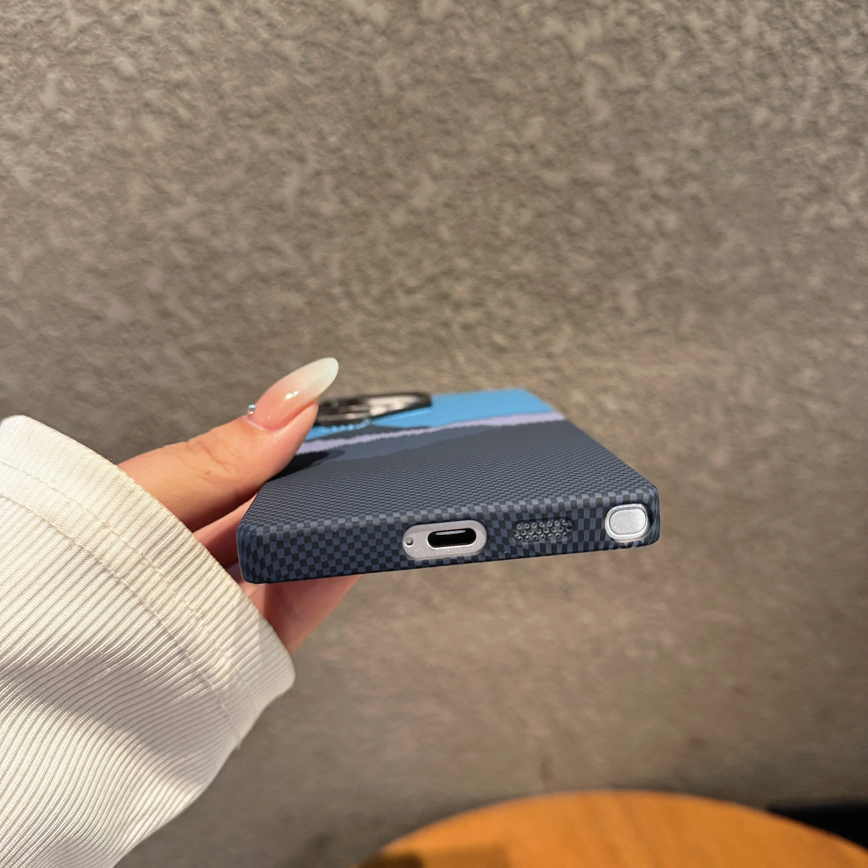 Ultra Thin Carbon Fiber Texture Magnetic Case with Alloy Lens Armor Cover