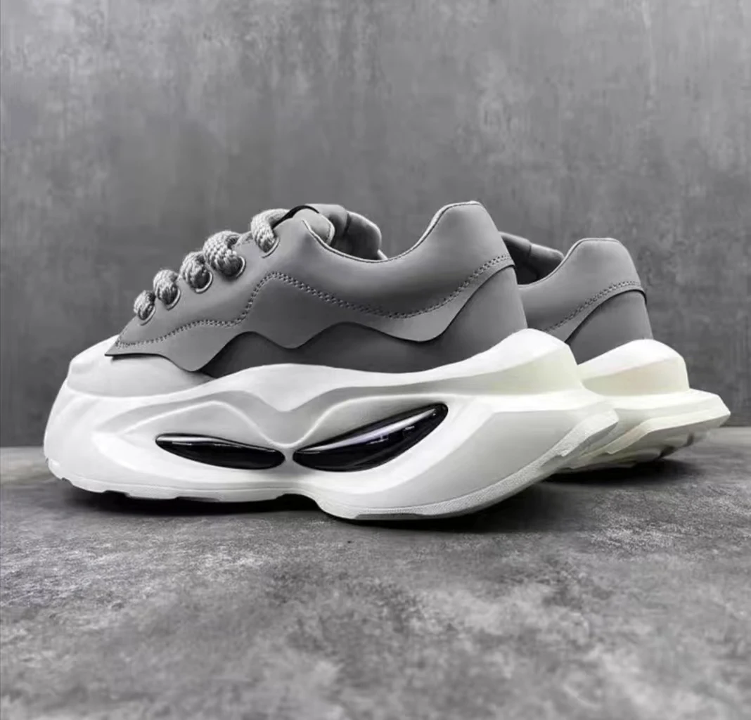 CC Sneaker 45mm Black White Wrinkled Lambskin And Fabric