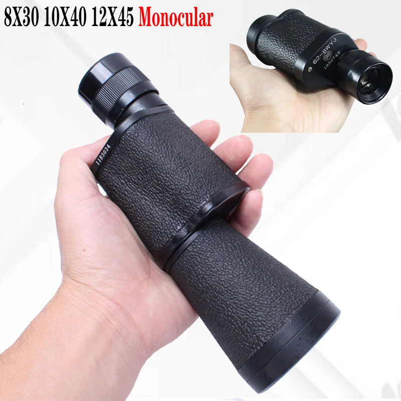 Monocular de color militar aislado sobre fondo blanco 2024