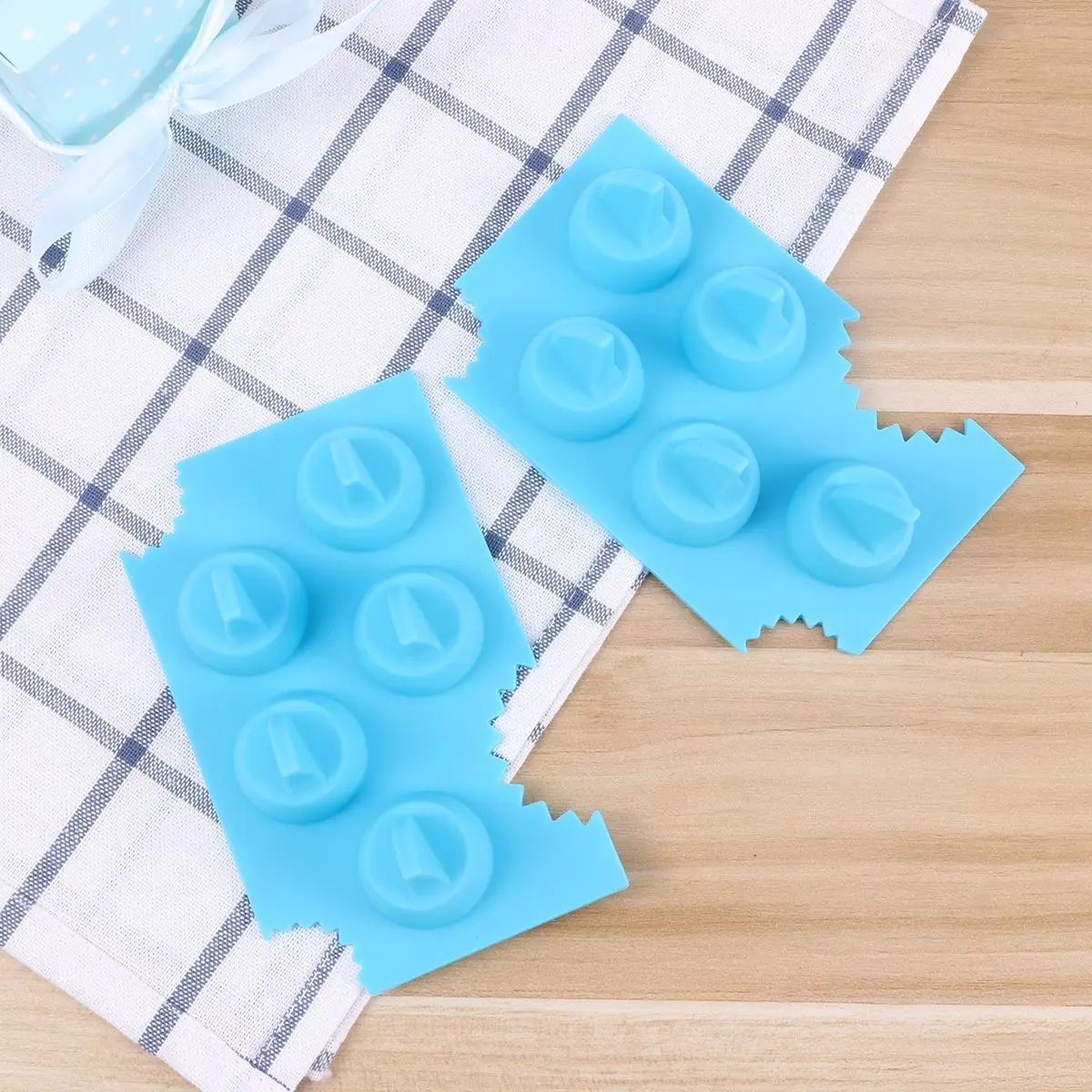 Silicone Shark Fin Ice Cube Tray DIY Ice Making Mold Creative Kitchen Accessories (Blue)