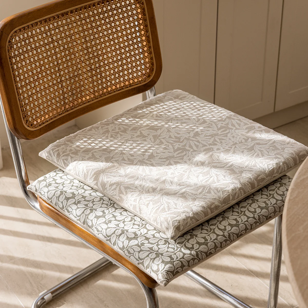 메모리폼 시트 쿠션 사무실용 다양한 스타일 프랑스식 창문 시트 다다미 코어 포함 라이트 크리미 스타일 사각 쿠션