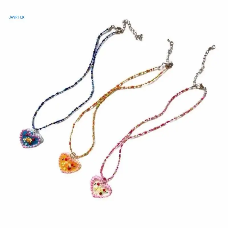 

Sparkling Heart Pendant Necklace Elegant Women Beads Necklace Resin Material