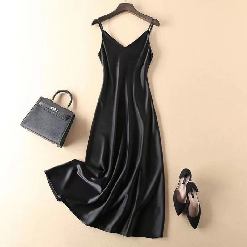 Spaghetti strap nightdress female In the summer Inner base Advanced design sense Niche acetate satin method Long V-neck dress