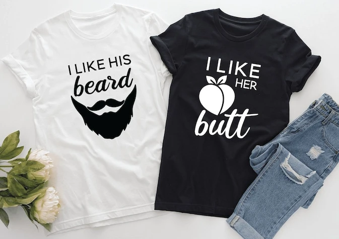 Футболка для пары с надписью «Я люблю его бороду ее ягодицы»