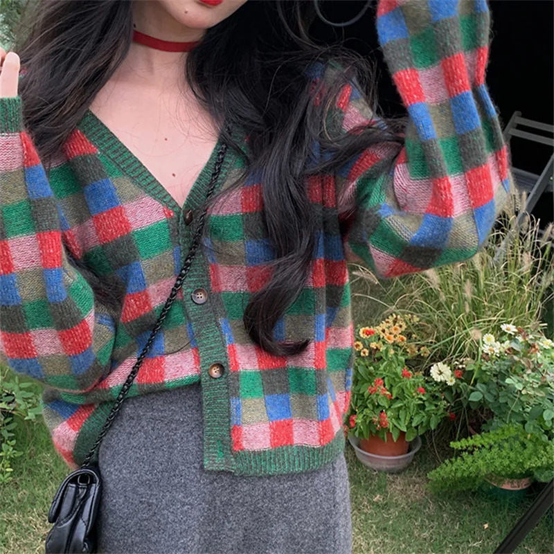 

2022 Autumn Women's Color Contrast Sweater Jacket Knitted Cardigan Top Fashion