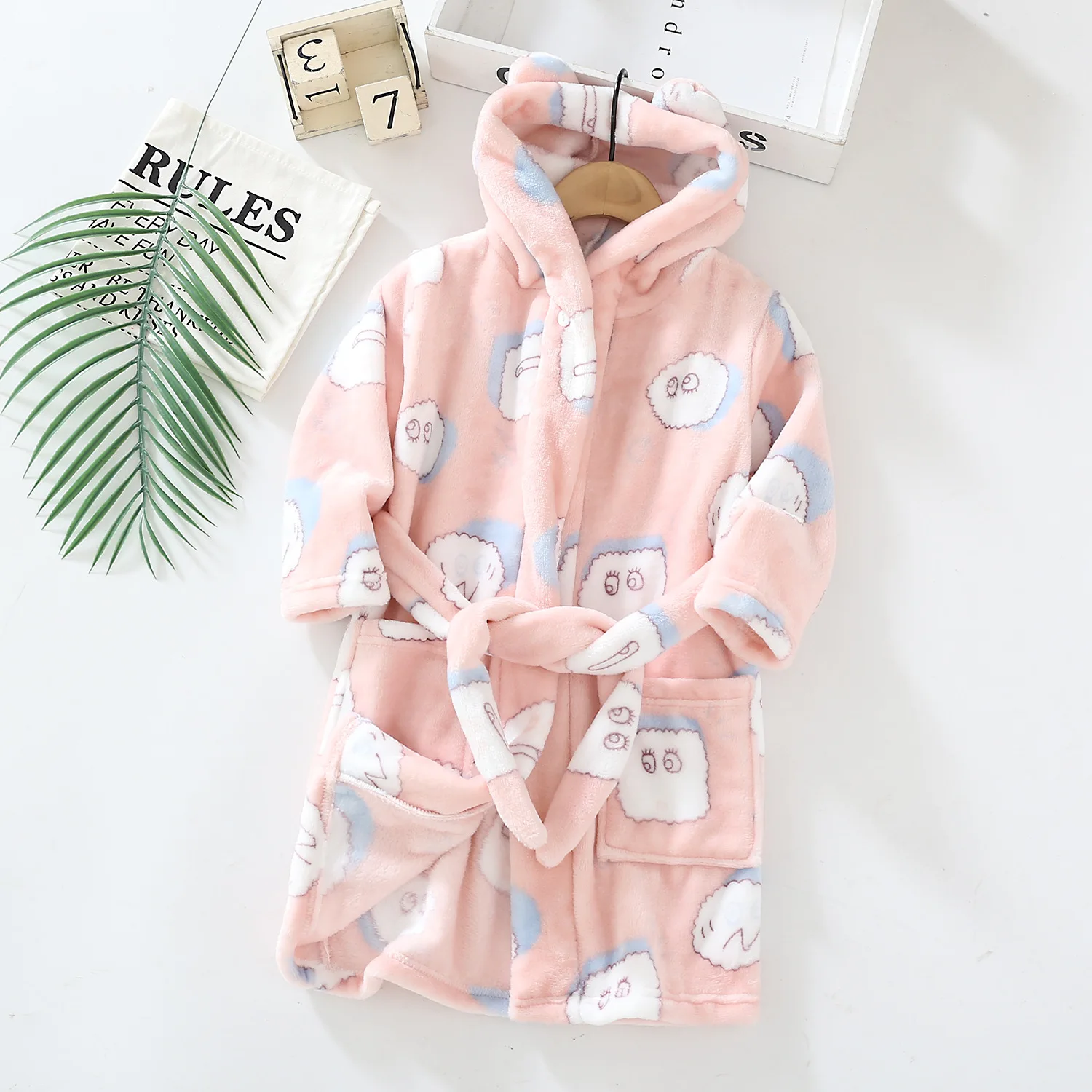 Cartoon Bathrobe For Children Flannel Long Sleeve Hooded Kids Clothes Boys Robe Spring Autumn Winter Baby Bathrobe 2-12 Years