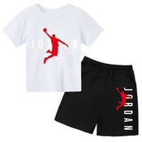 Ensemble 2 pièces T-shirt à manches courtes et short imprimé lettres Summer Brand pour garçons et filles – Tenue décontractée et tendance pour enfants 2
