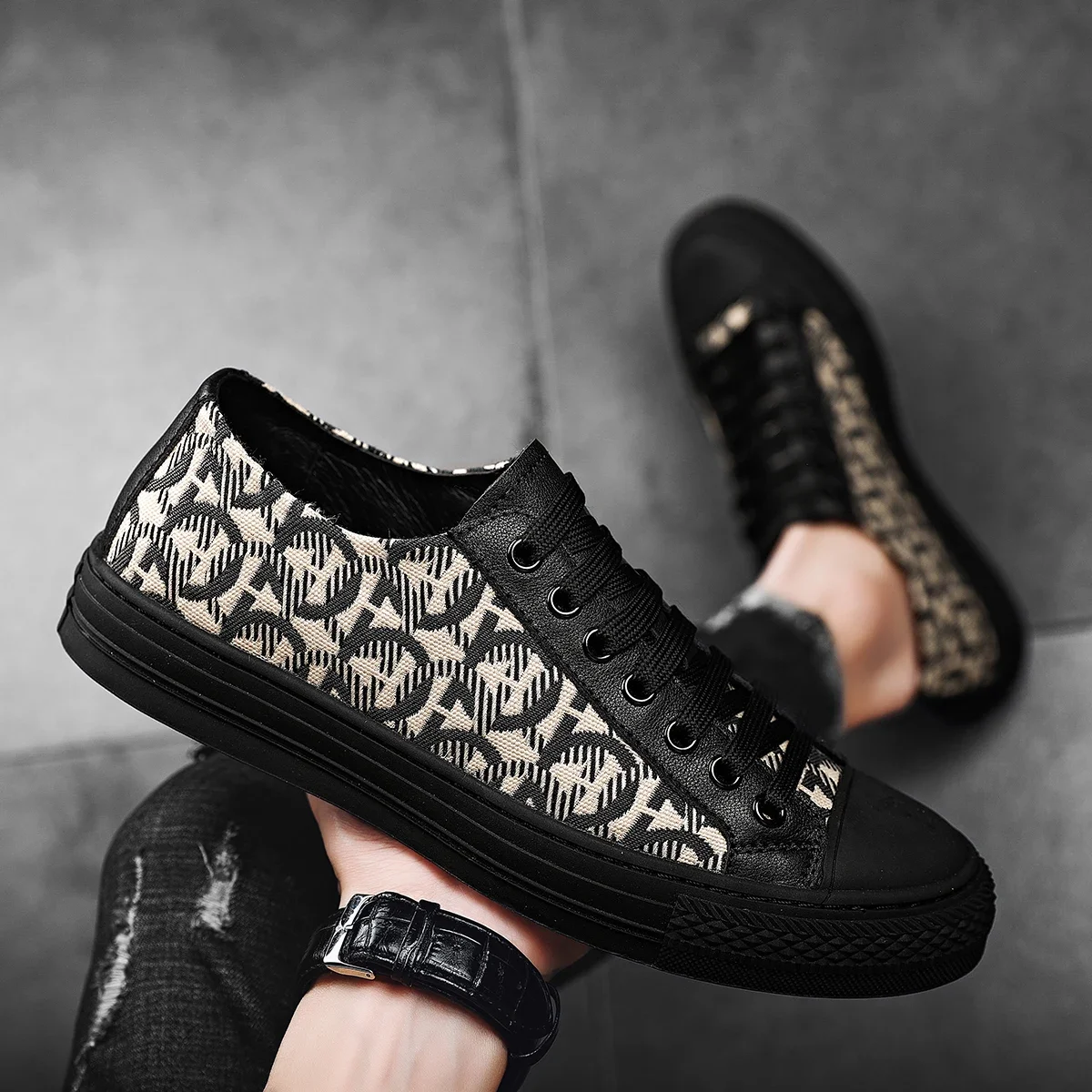 

Men Casual Shoes Luxury Brand Comfortable Men Shoes Black High Quality Designer Flats High Quality Breathable Outdoor Sneaker