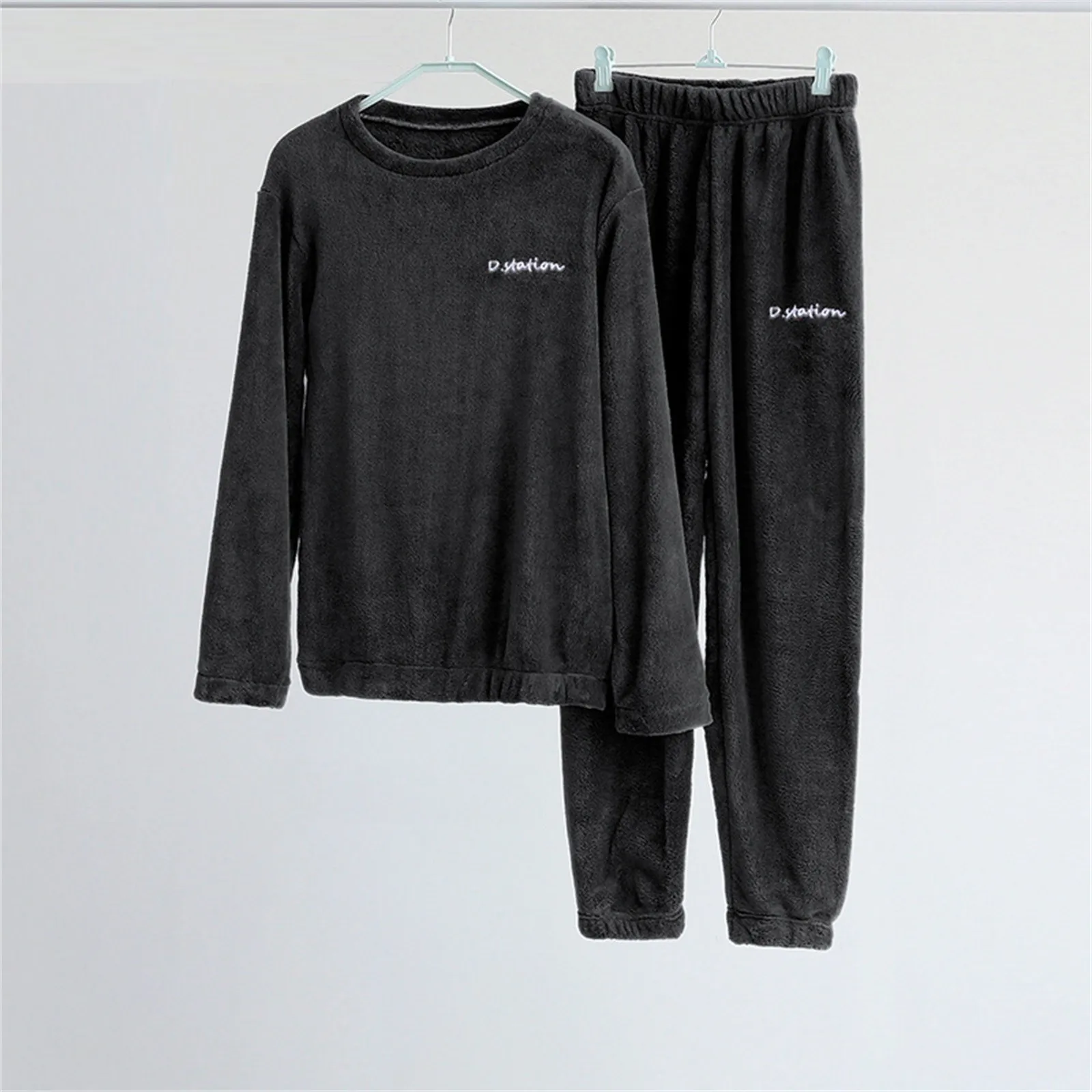 

Женский зимний Пижамный костюм, утепленный бархатный пуловер кораллового цвета с длинным рукавом, домашний костюм, новый милый простой однотонный домашний костюм