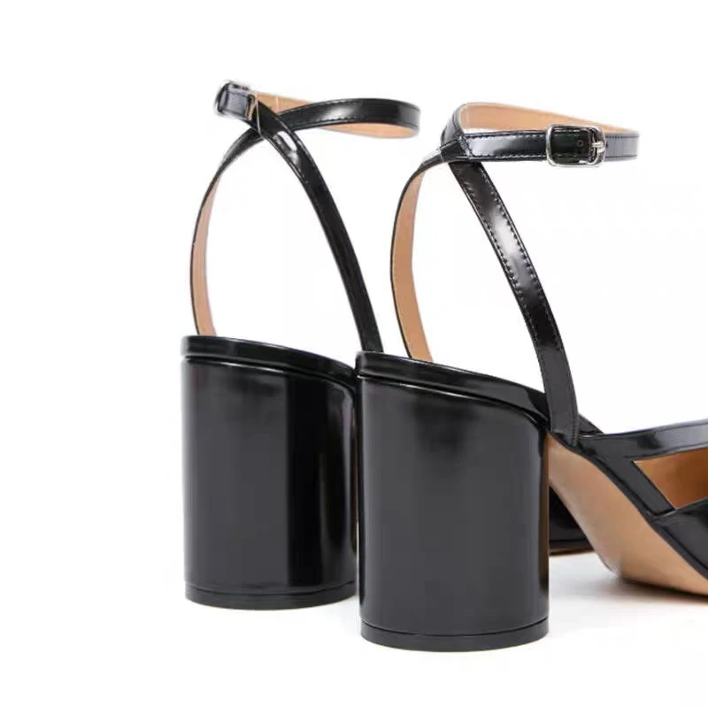Crossed Ankle Belt Buckle Split toe Sandals - Color Detail