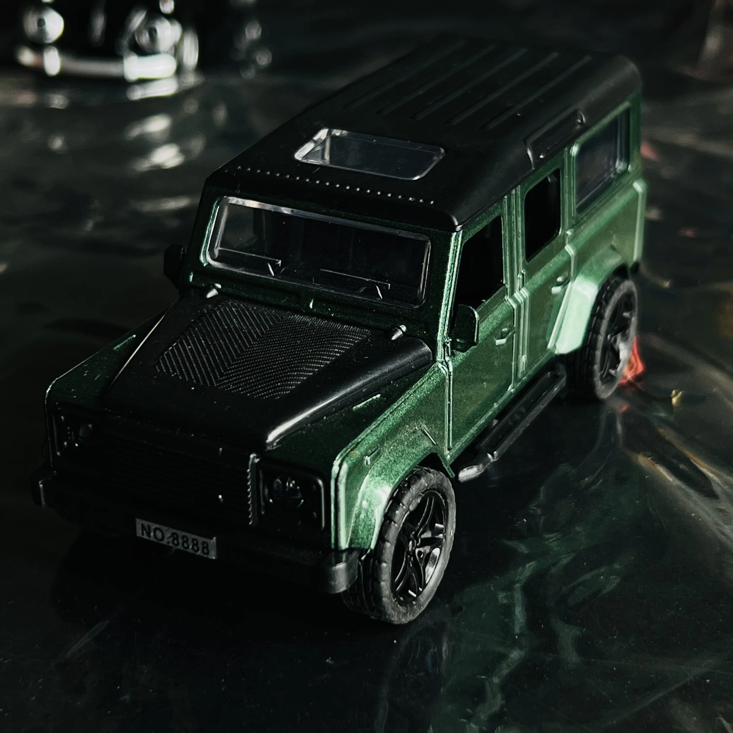 합금 금속 장난감 시뮬레이션 자동차는 문 오프로드 장난감 소년 계란 자동차 장식을 열 수 있습니다