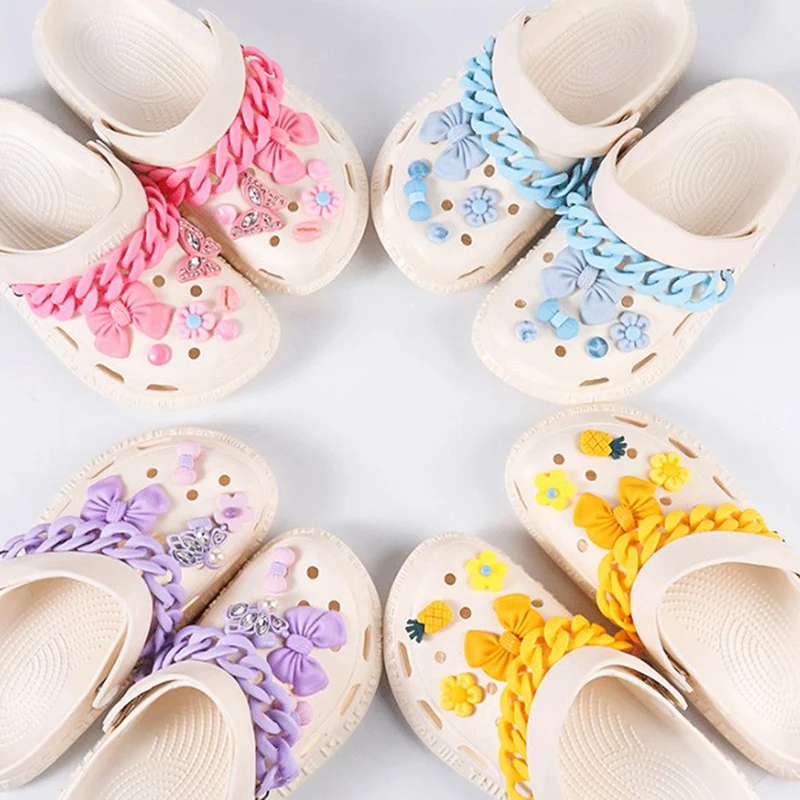 

2022 New Bling Solid Rhinestone Shoes Fruit Flower Chains Cute Croc Charms Designer Diy Christmas Accessories