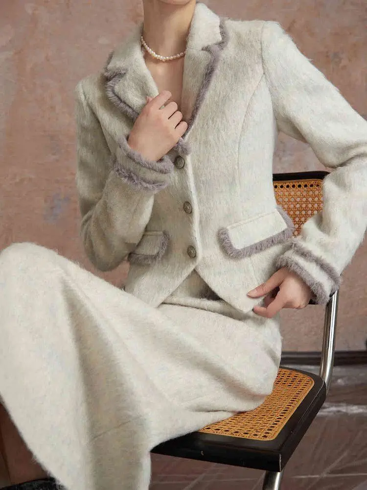 

2023 Autumn Winter New Arrivals Women's Commuting Suit with Design-Sense Patchwork Woolen Blazer Jacket and Long Skirt Female