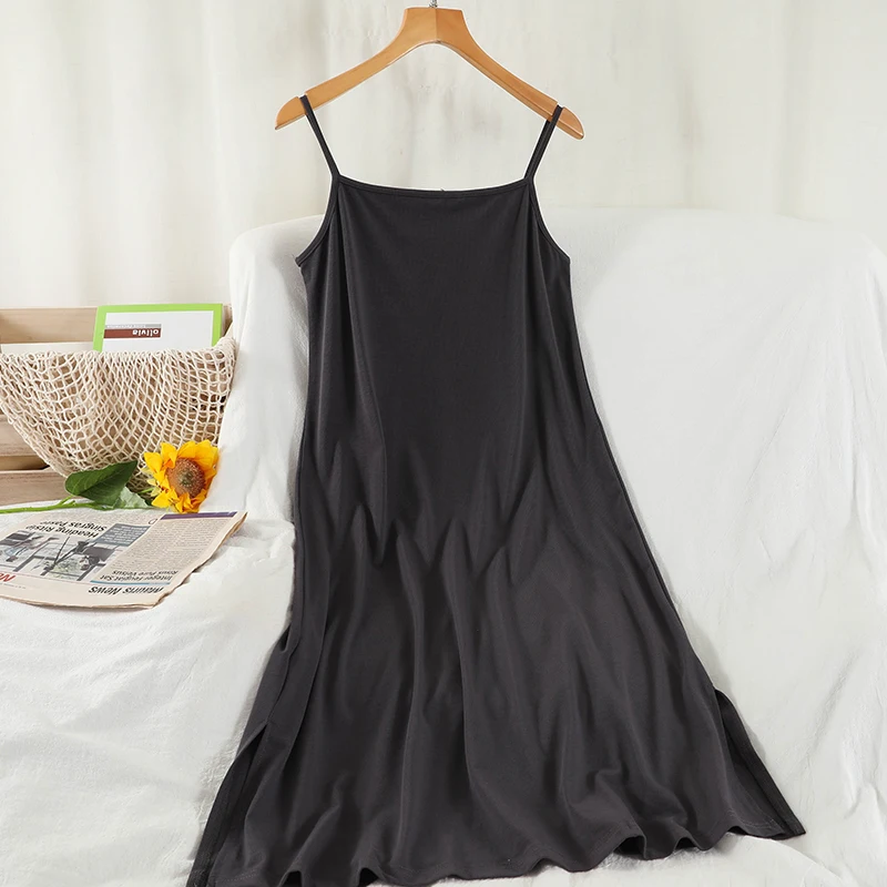 Рисунок 3 - Женский клетчатый костюм из рубашки