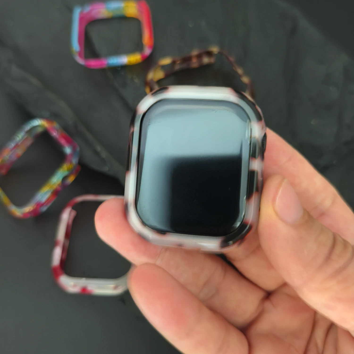 Buntes hohles Harz-Uhrengehäuse für Apple Watch S10 46 mm 45/44 mm 42 mm 40/41 mm 38 mm weibliches Uhrengehäuse Iwatch S9/8/7 – Detail 3