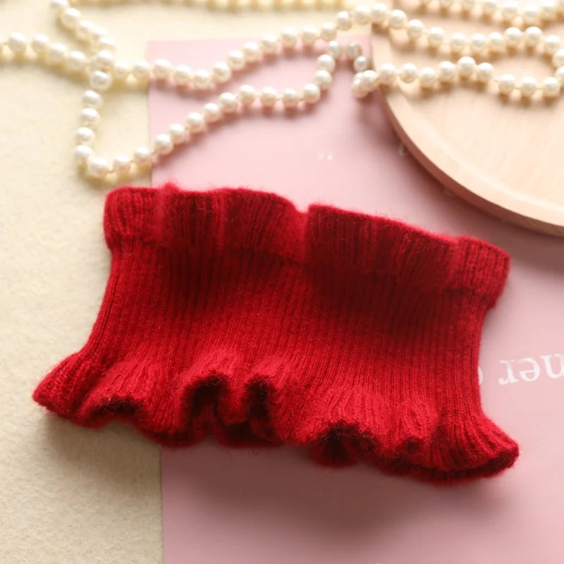 Big red [lace style]