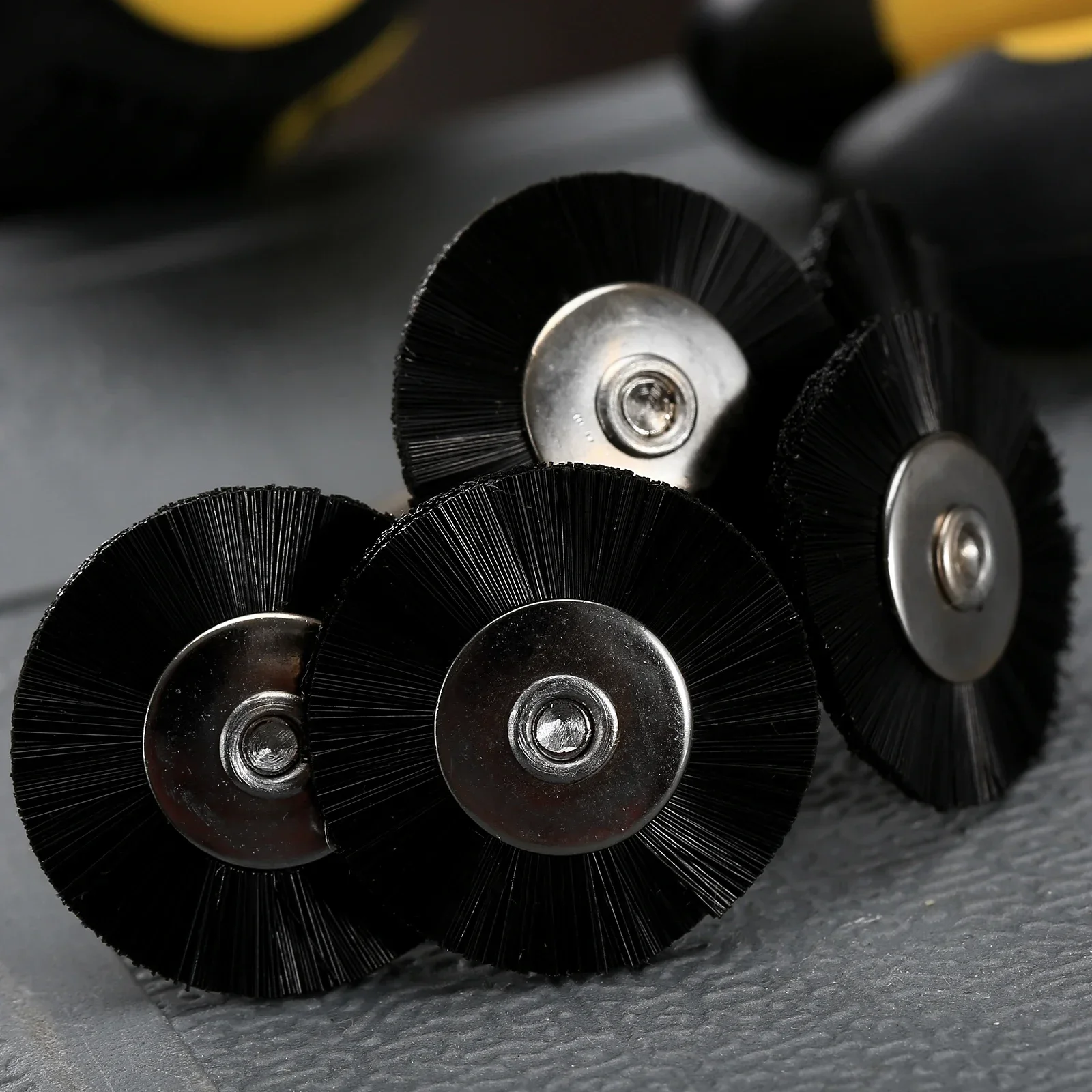 Dischi Con Setole Radiali Mesee 25 Mm - 50 Pezzi Con Mandrini 2,35 E 3 Mm | Per Lucidatura E Sbavatura - Foto 3