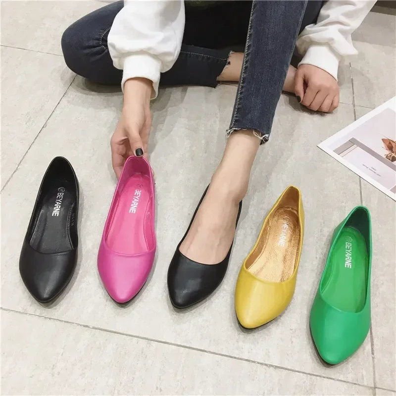 Women's Shoes Leather Soft Sole Candy Shallow Mouth Single Shoes Flat Heel  Shoes Slip on Plus Size Mature Zapatos De Mujer