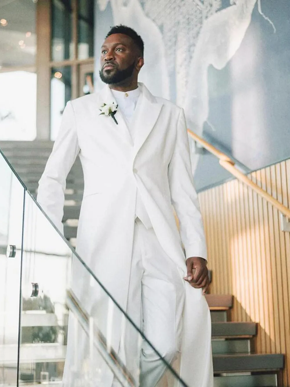 Long Style White Suits Men Single Breasted Jacket Vest Pants 3 Pieces Formal Wedding Groom Tuxedos Custom Made Bridegroom Blazer 2