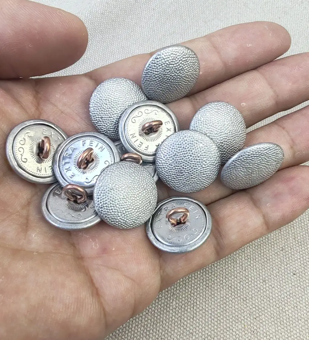040155 19MM WW2 GERMAN ARMY OFFICER PEBBLE GRAIN TUNIC BUTTON 12PCS silver