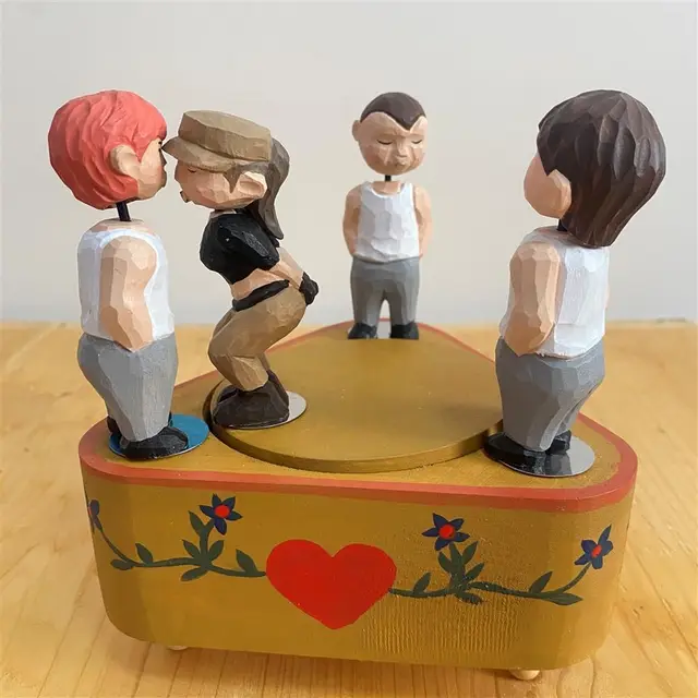 Zene Doboz Kézzel Készített Fa Faragás Rotary Fiú Lány Csók Vintage Stílusú Zenei Születésnapi Ajándékhoz Otthoni Dekoráció Véletlenszerű - Image 5