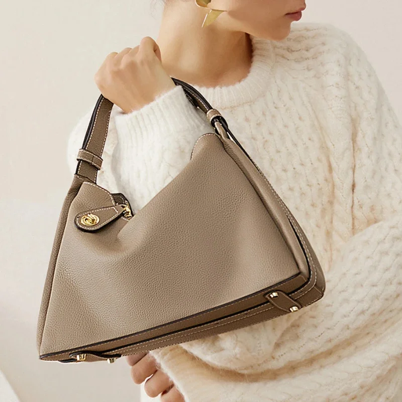 

У меня есть пик из женской кожи, карман lrge cpcity. Новый пик плечевой браслет, многофункциональный верхний clss.