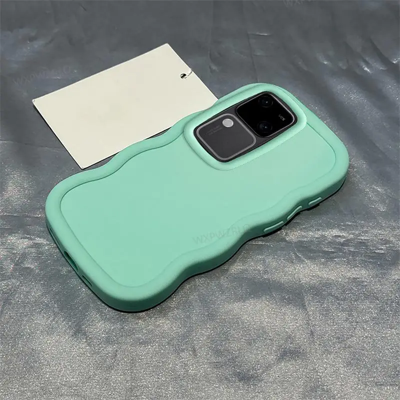 Wave Design Silicone Shock-Absorbing Phone Case in Solid Color