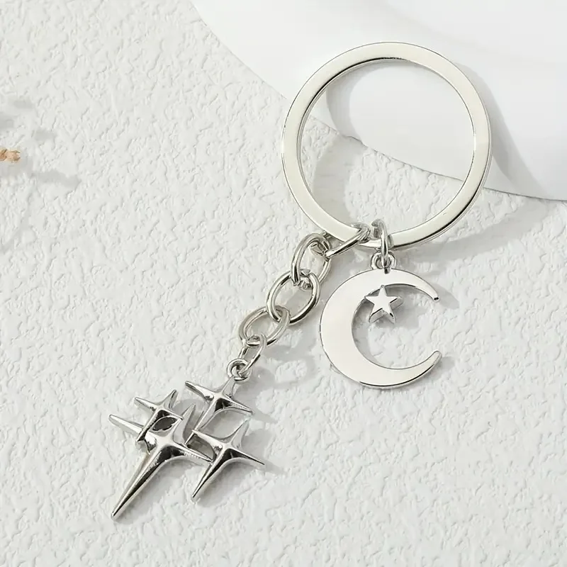 Key Chains Fashion Stars Moon Alloy Keychain Key Chain for Women Men Gold Silver Color Couple Keychain Daily Jewelry