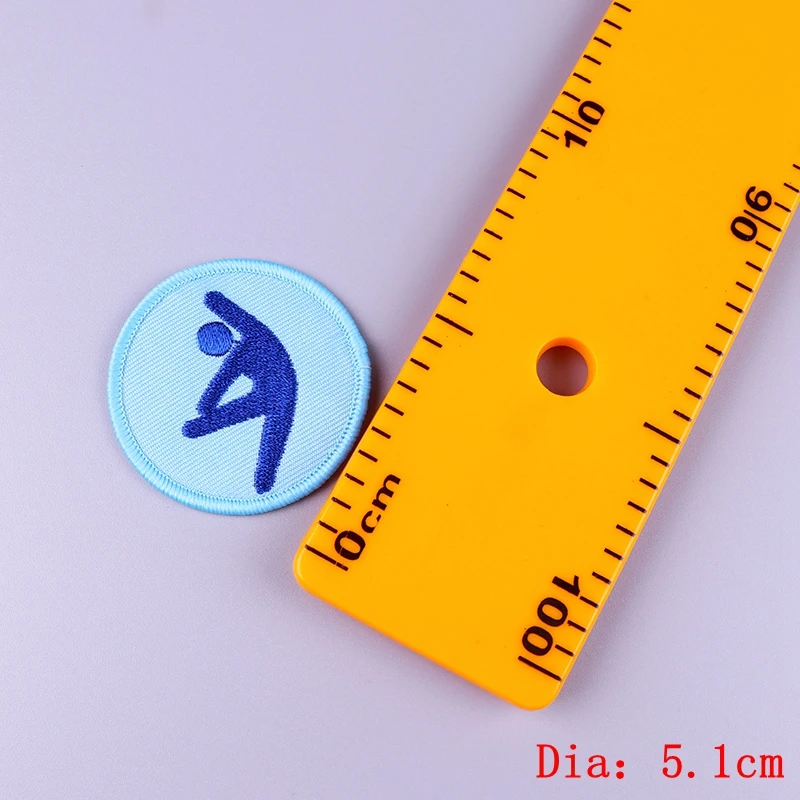 Toppe Ricamate Con Ferro Da Stiro Per Zaini - Base Nera Con Testo