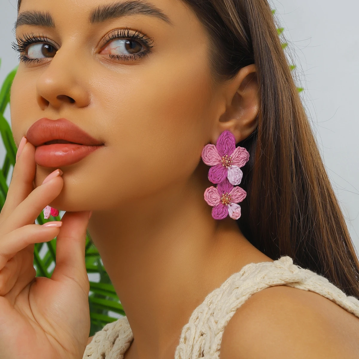 Bohemia Elegant Raffia Flower Drop Earrings for Women Girls Stylish Handmade Colorful Rattan Knit Earrings Summer Beach Jewelry