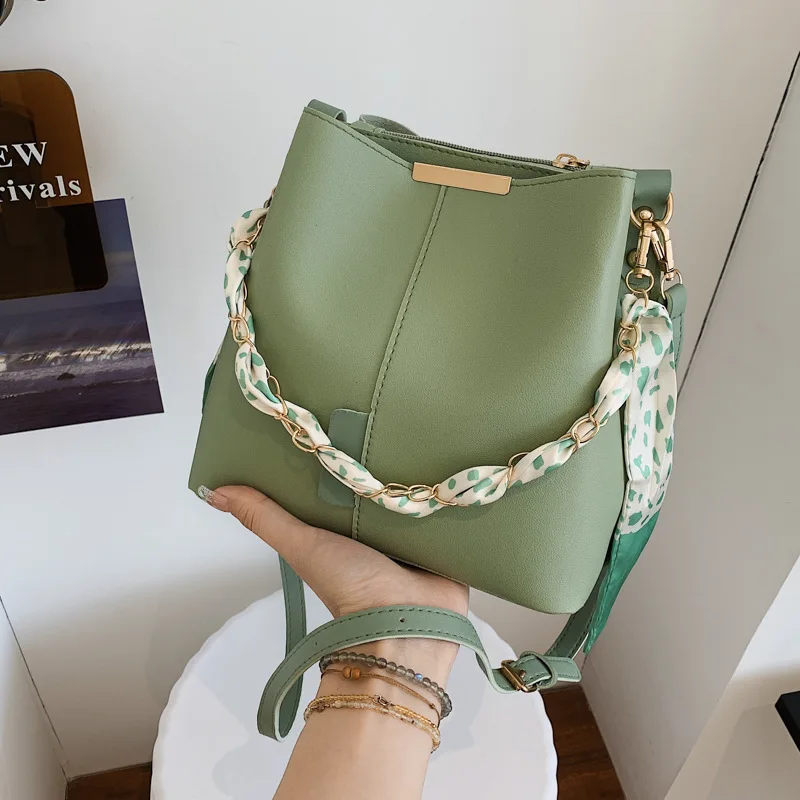 

Popular Large Capacity Bucket Bag Female 2023 Summer New Fashion Crossbody Bag Niche Leisure Commuting Shoulder Bag