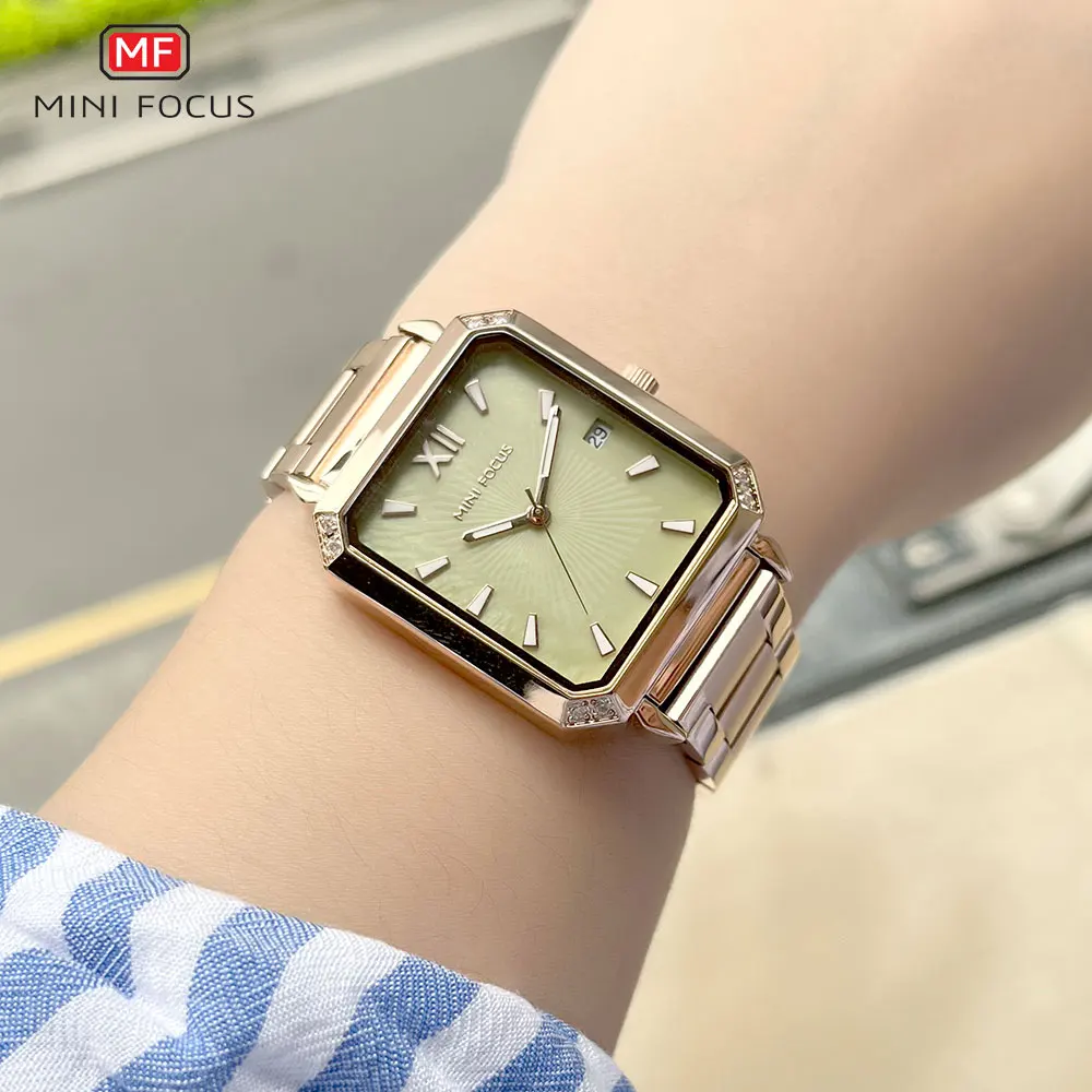Orologio da uomo BIDEN 0260 in acciaio, impermeabile e data elegante
