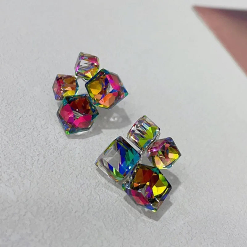 Geometric Fantastic Colorful Crystal Stud Earrings for Women Delicate Gradient Colored Fashion Earrings Girls Jewelry Gifts