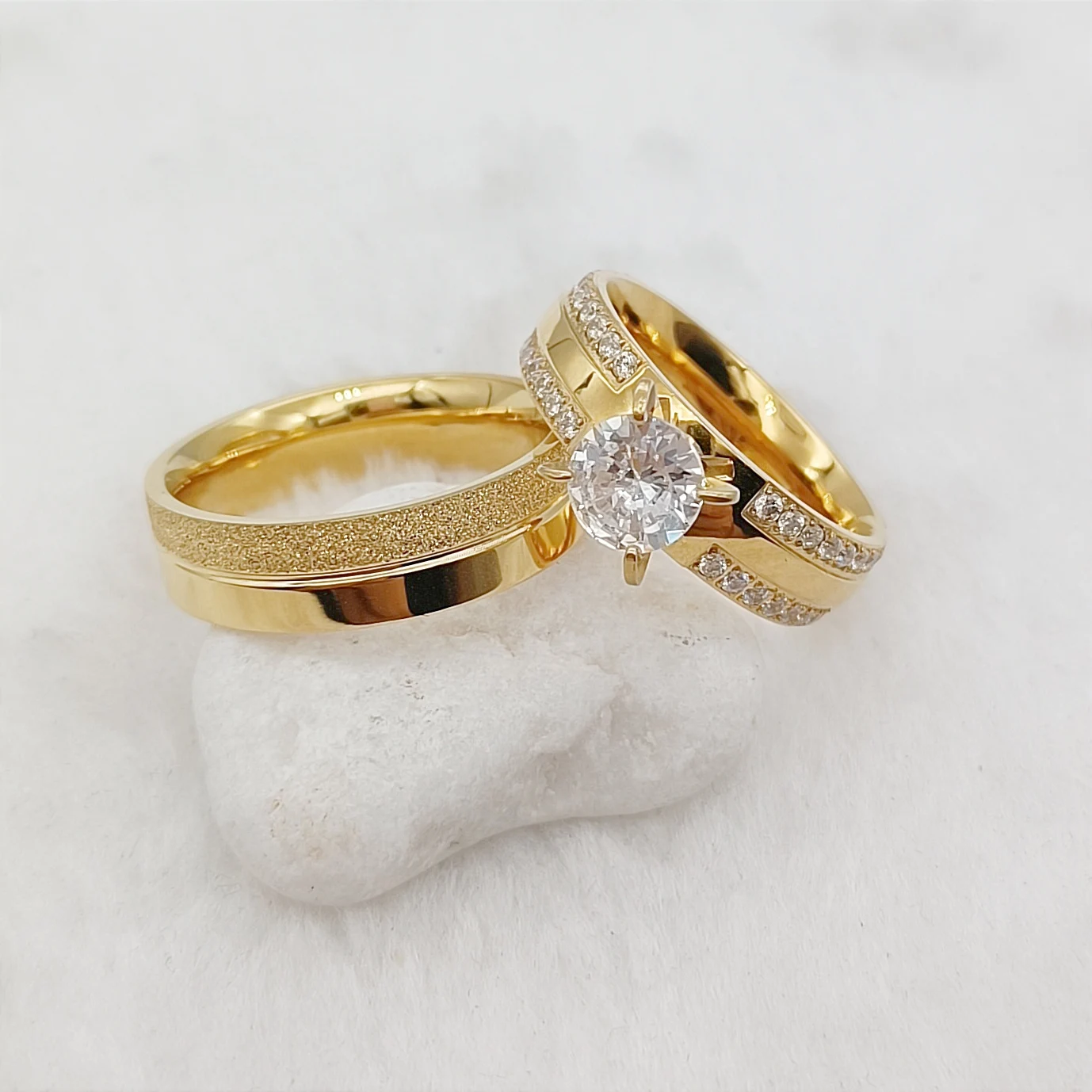 

Wholesale Partnership Wedding Engagement Rings Bridal Sets For Lovers Alliance 18k Gold Plated Jewery Ring