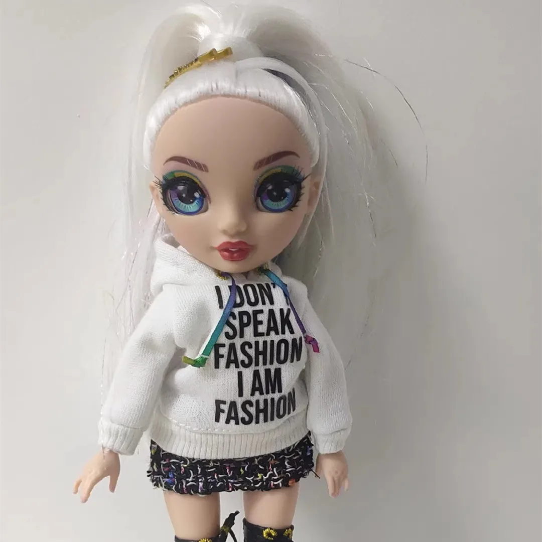 Originale Lol Doll Omg Rainbow Girl White Hair Blue Eyes Cool Girl 3D Eyes 11 Joint Big Sister High School Girl
