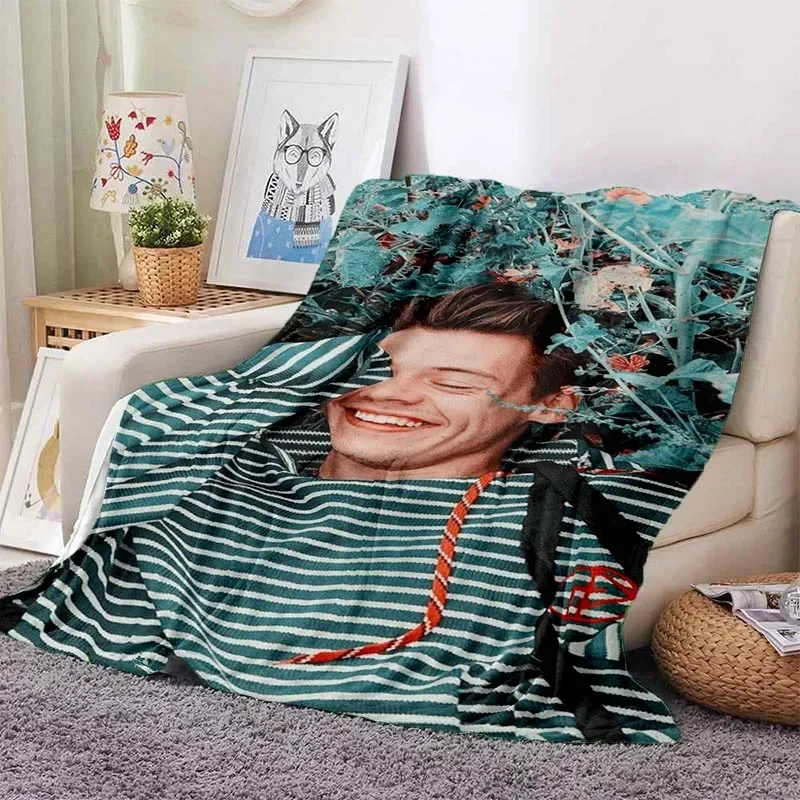 

Harrystyles Flannel Soft Blanket Warm Retro Blankets for Beds Bedroom Living Room Sofa Blanket Travel Picnic Blanket