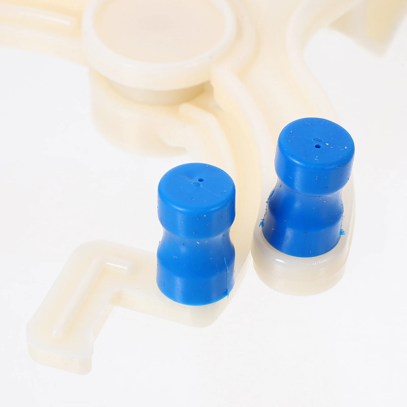 Рисунок 3 - Пластиковая подставка-зажим для