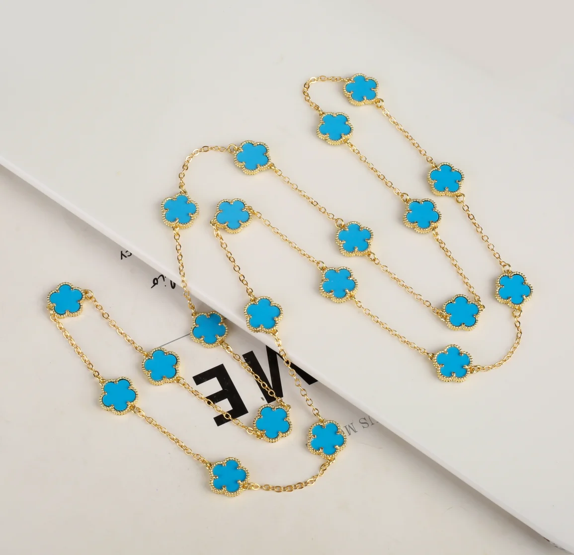 Natural Stone Shell Plant Five Leaf Flower Creative 20 Leaf Pendant Necklace Sweater Chain Women's Advanced Gift Clover