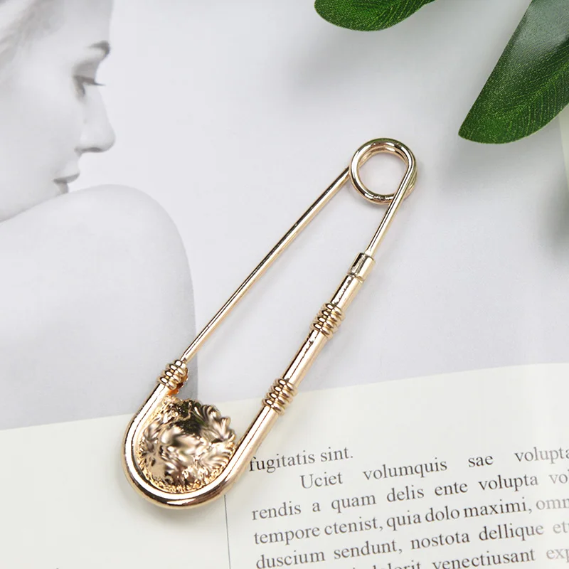 Lady Large Safety Pins Vintage Alloy Double Lion Head Brooc Women