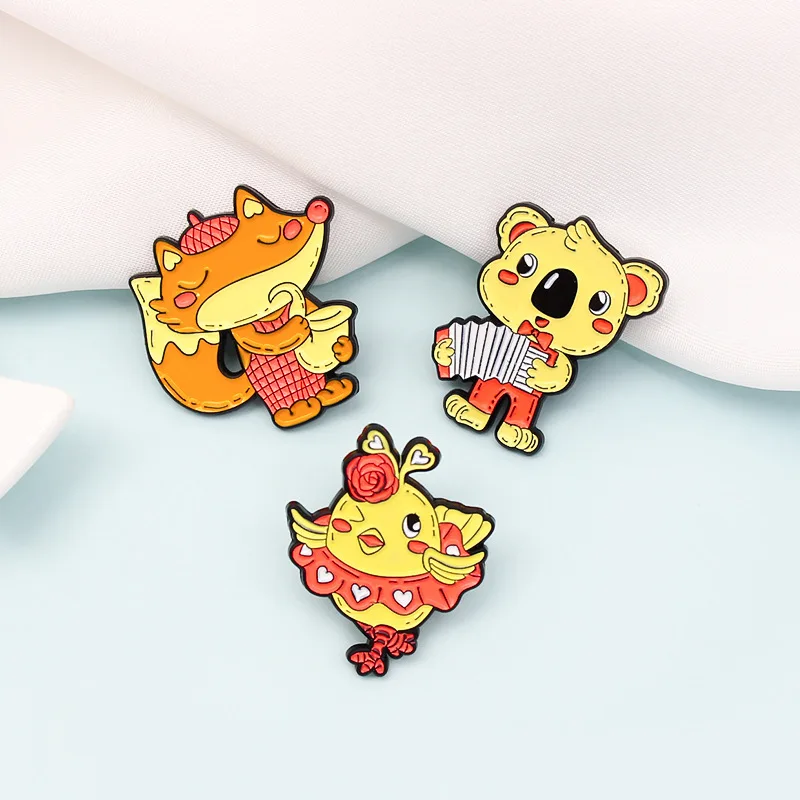Yellow Series Animal Bear Pulls Accordion Fox Blows Saxophone Music Peripheral Metal Paint Brooch Cartoon Cute Badge Pin Gift