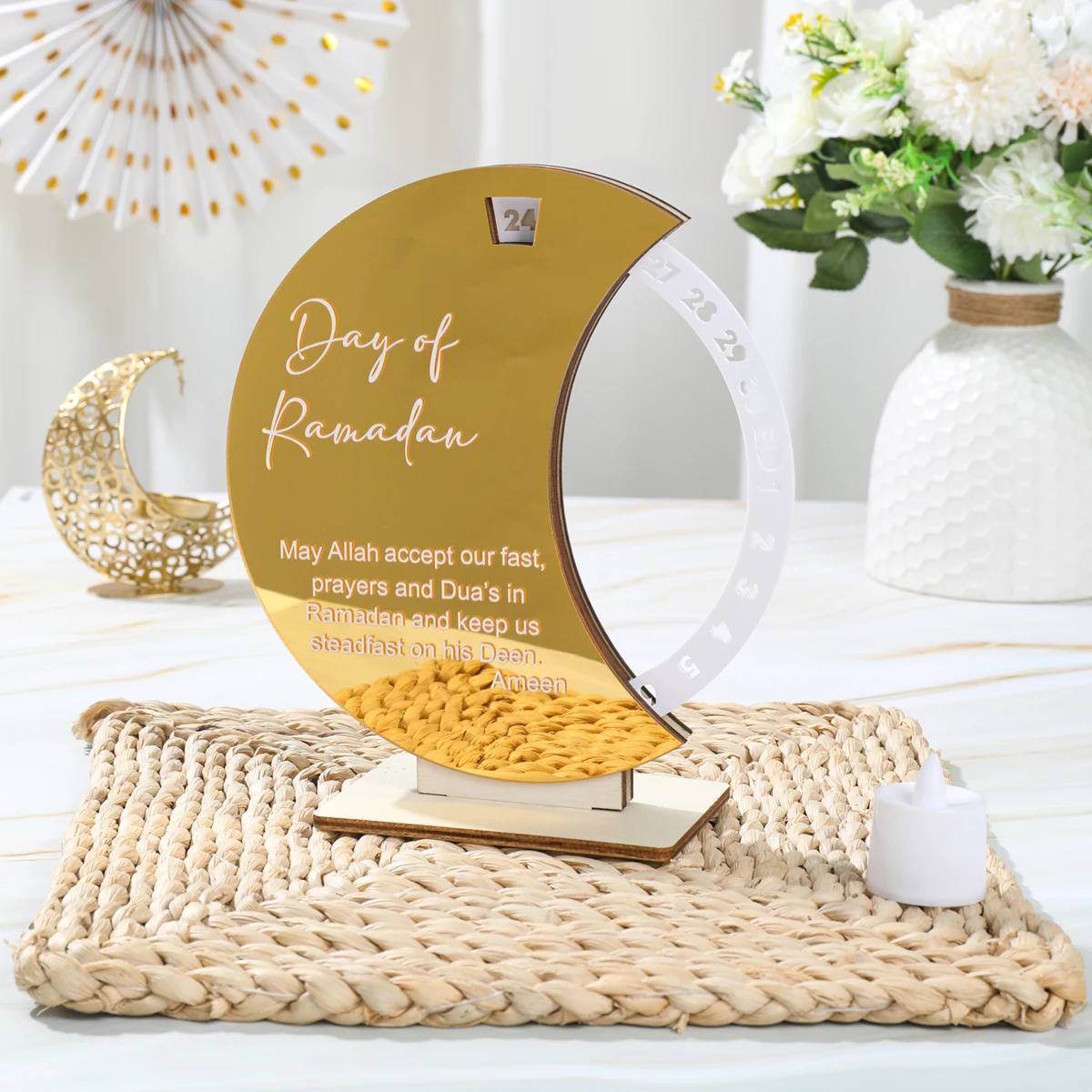 تقويم رمضان للعد التنازلي ، زخرفة خشبية