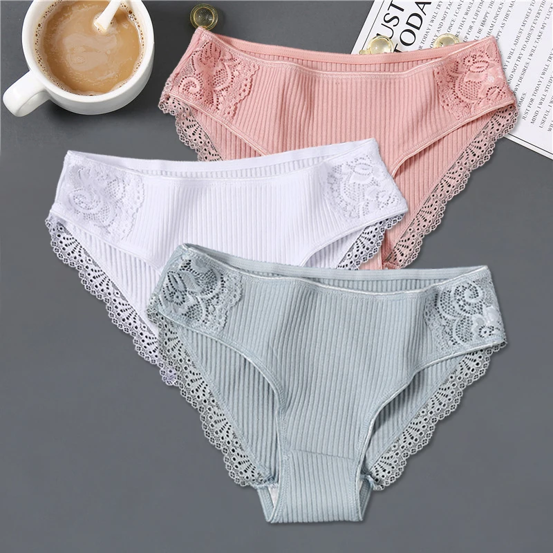Trendy Women's Cotton Lace Patchwork Briefs Set - 3 Pieces, Soft & Comfortable Low-Rise Underwear