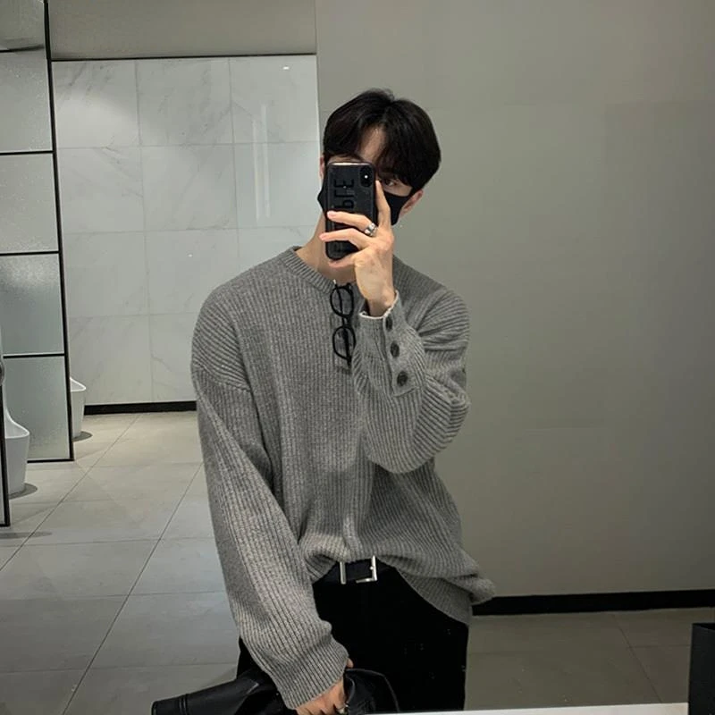 

New Autumn Round Neck Grey Sweater Men Solid Color Loose Long Sleeve Sweater Design Sense Buttons Korean Fashion Pullover Men