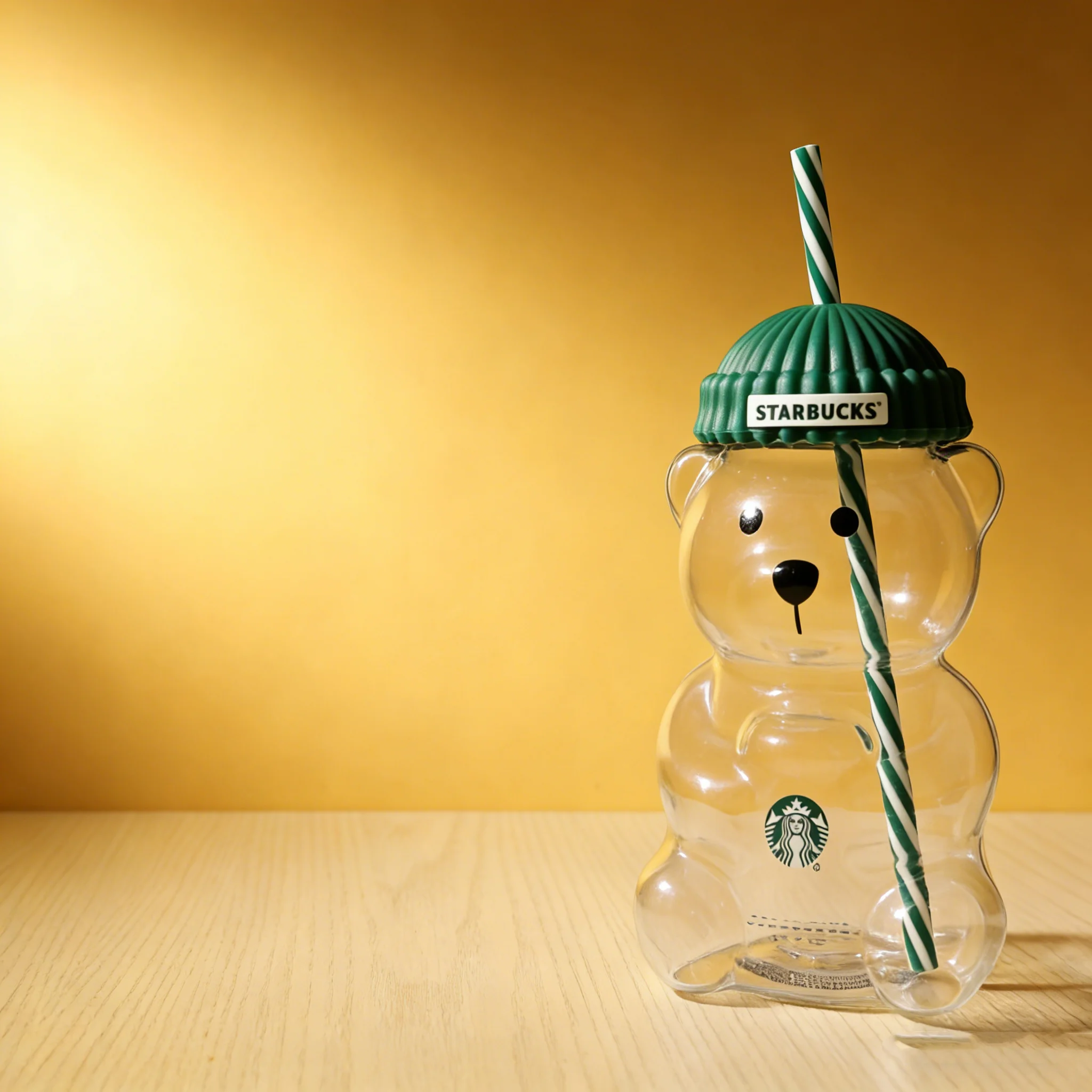 Bearista Bear Straw Tumbler - 591ml Clear Glass with Green Lid
