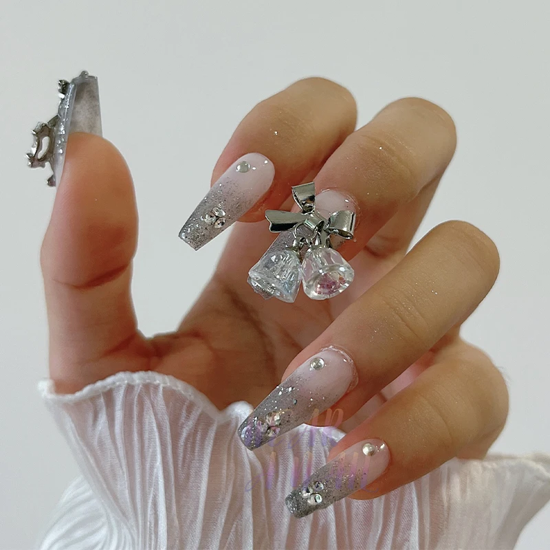 

Многоразовые Накладные ногти длинные роскошные стильные накладные ногти Снежинка зимний дизайн клейкие акриловые ногти для девочек